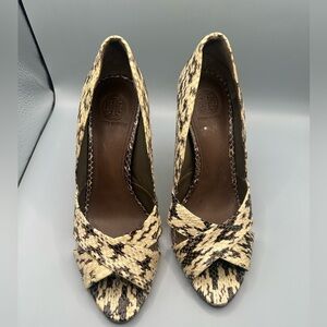 Tory Burch All Leather Snakeskin Peep Toe Pumps Size: 8
